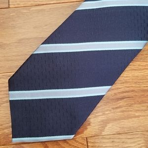 Giorgio Armani 100% silk tie